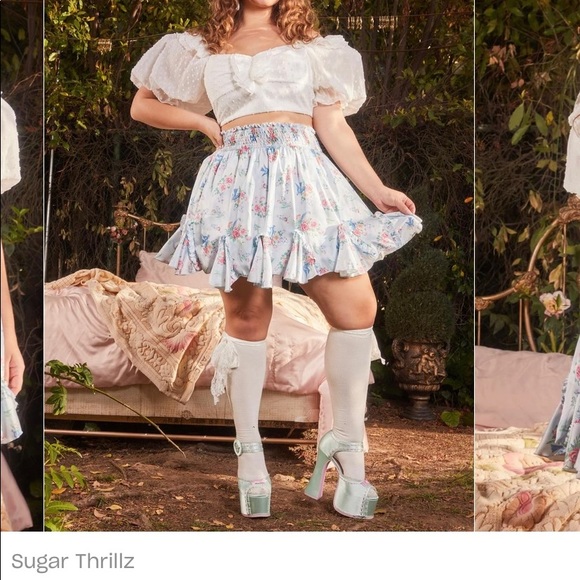 New with tags stretchy - Picture 3 of 5